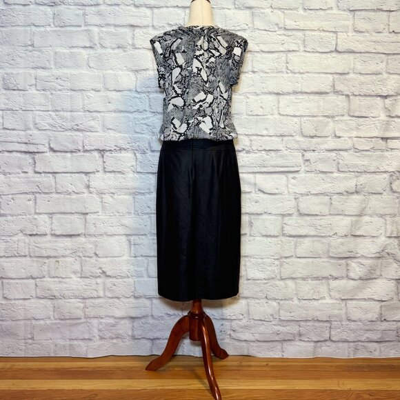 Trouve Black & Gray Abstract Print Blouse - Picture 6 of 9